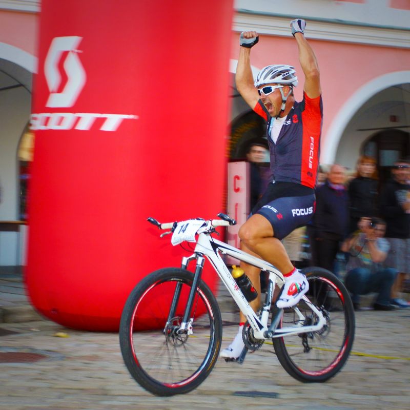 Velosport Valenta - focení závodu Scott - kritérium horských kol Pelhřimov